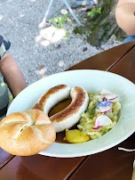 Bratwurst Mit Kartoffelsalat